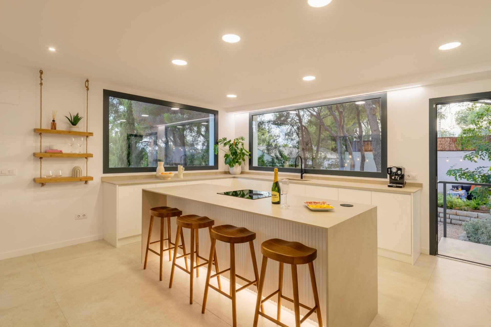 Resale - Villa -
Altea - Urbanizaciones