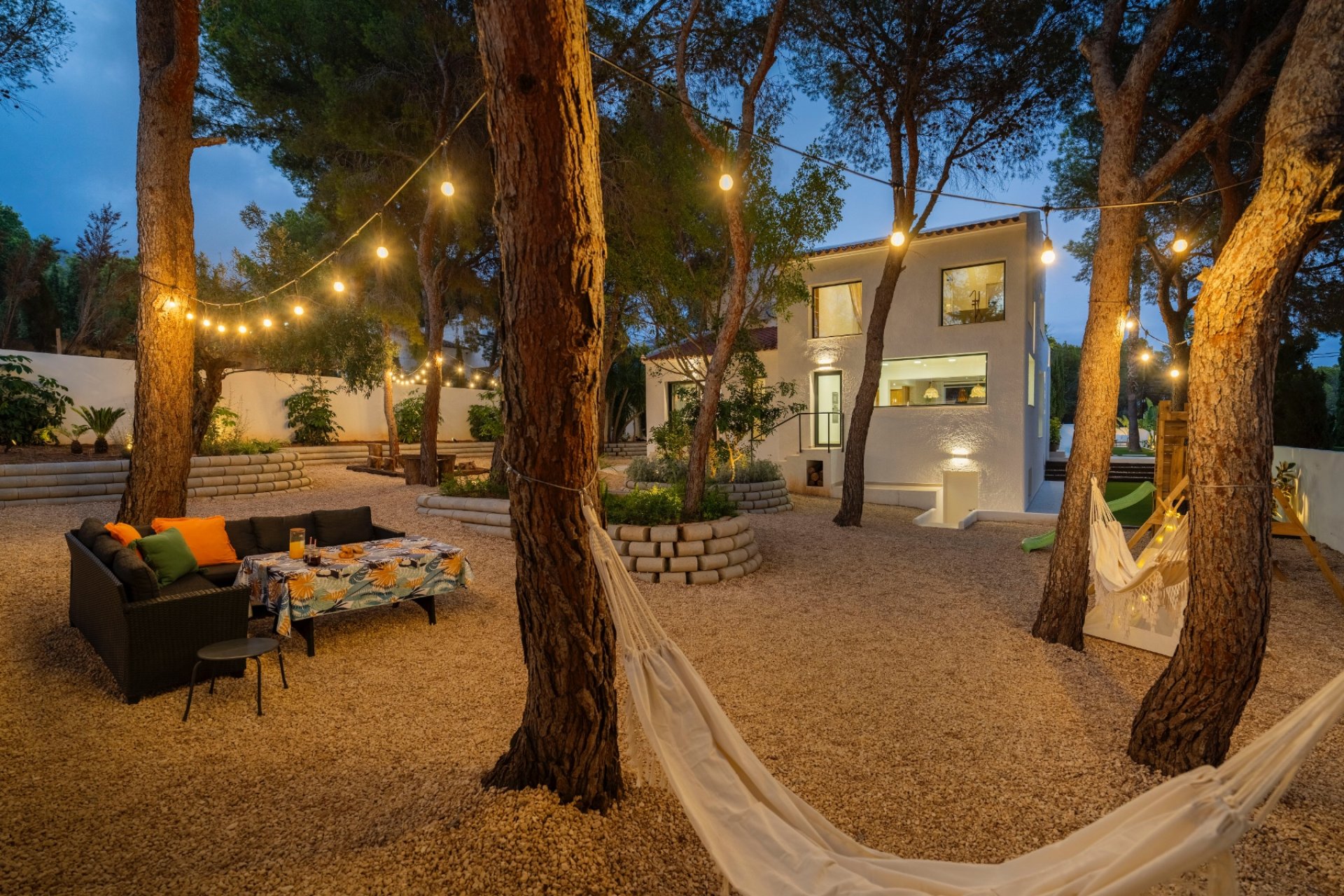 Resale - Villa -
Altea - Urbanizaciones