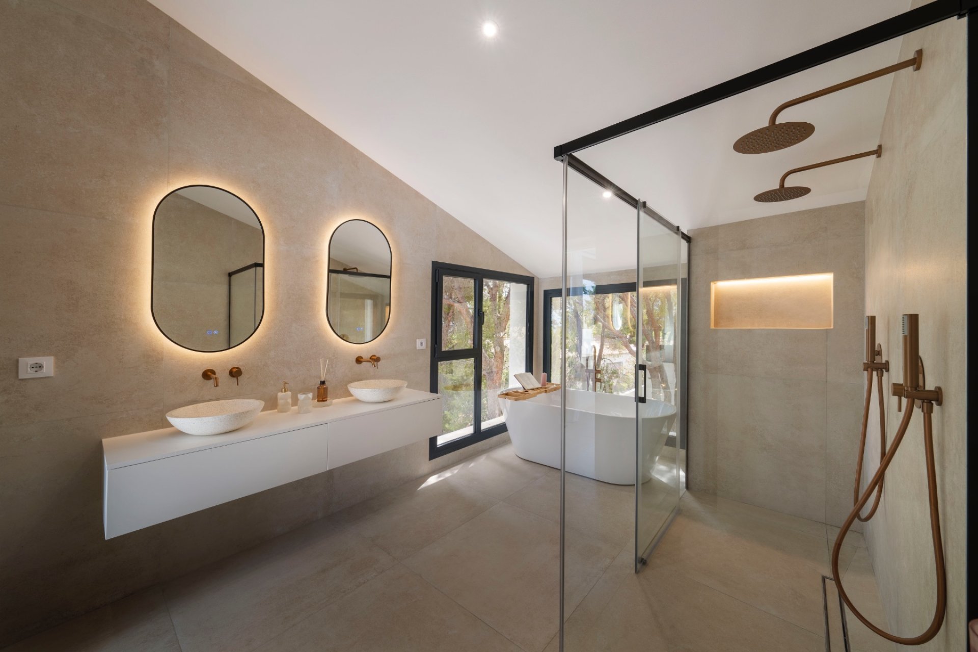 Resale - Villa -
Altea - Urbanizaciones