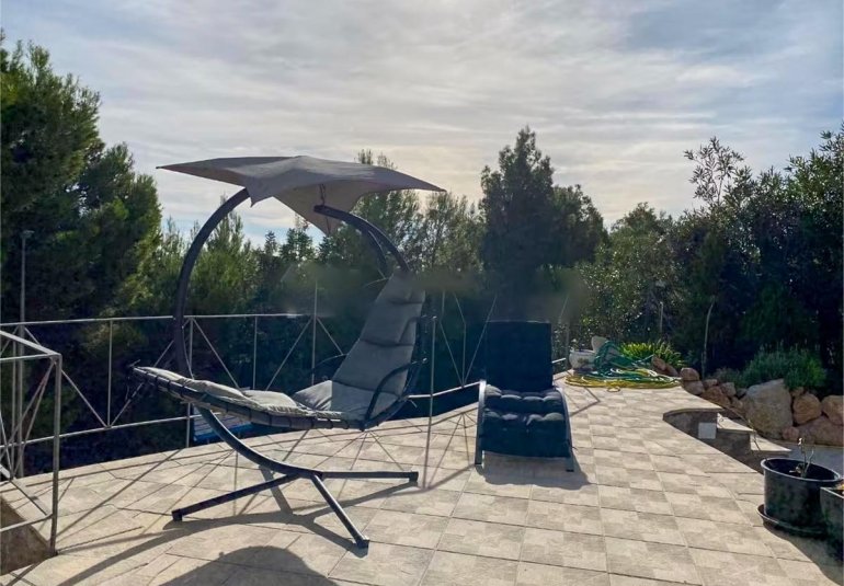 Resale - Villa -
Altea