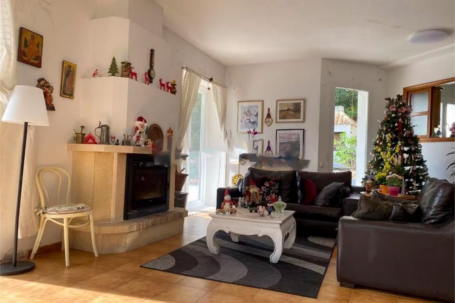 Resale - Villa -
Altea