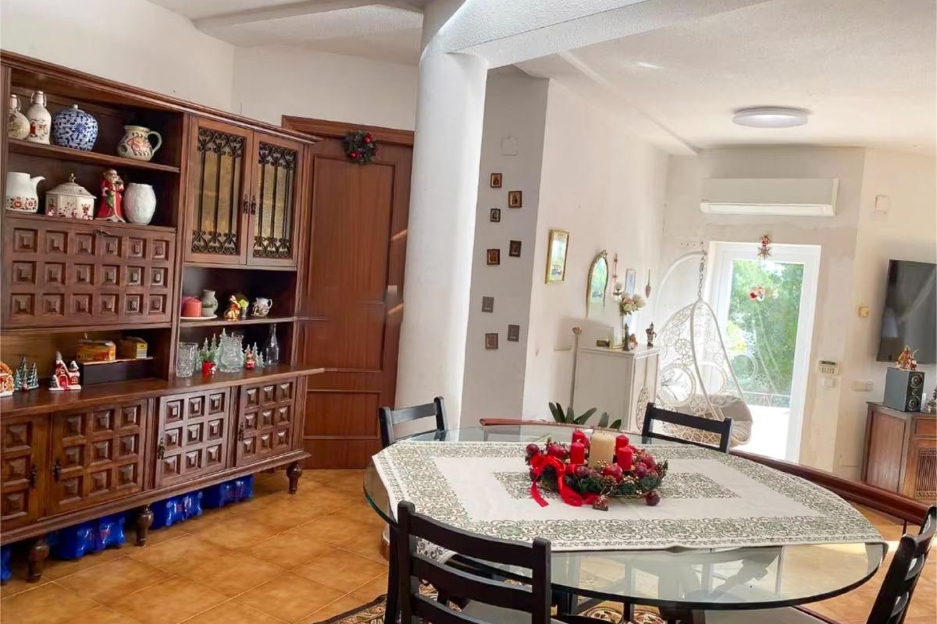 Resale - Villa -
Altea