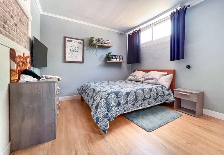 Resale - Villa -
Benidorm