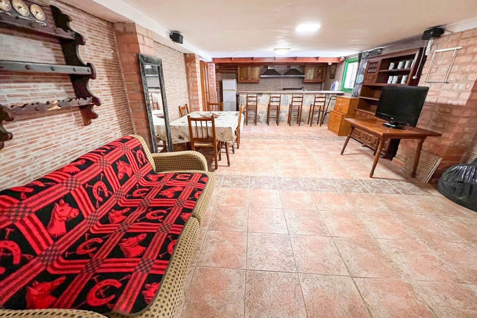 Resale - Villa -
Benidorm