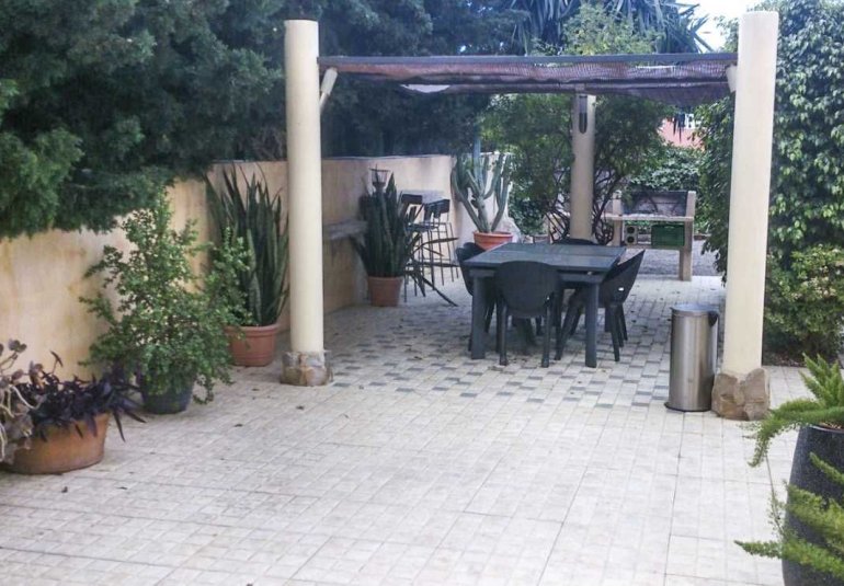 Resale - Villa -
Benidorm