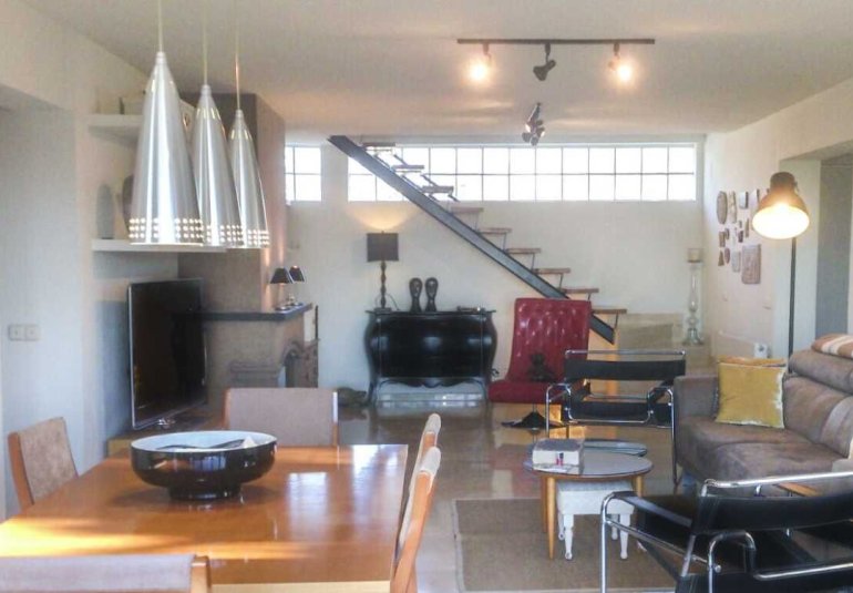 Resale - Villa -
Benidorm