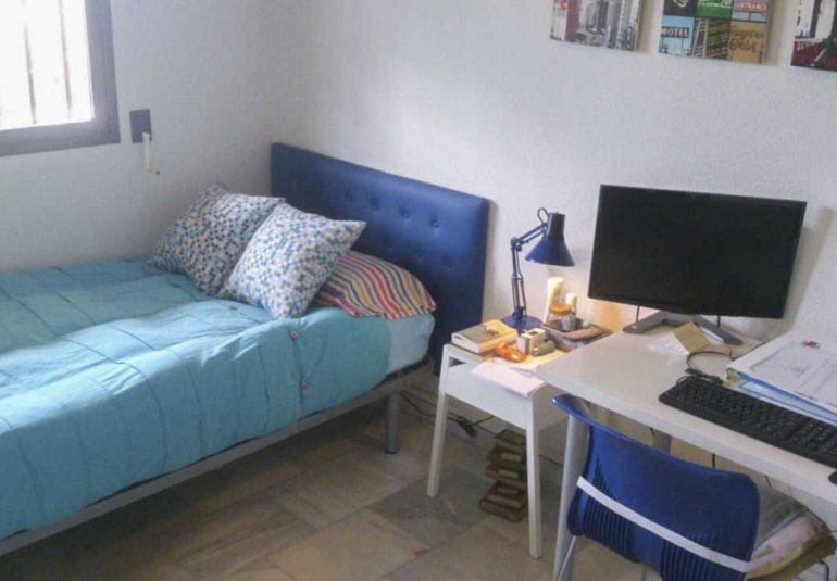 Resale - Villa -
Benidorm