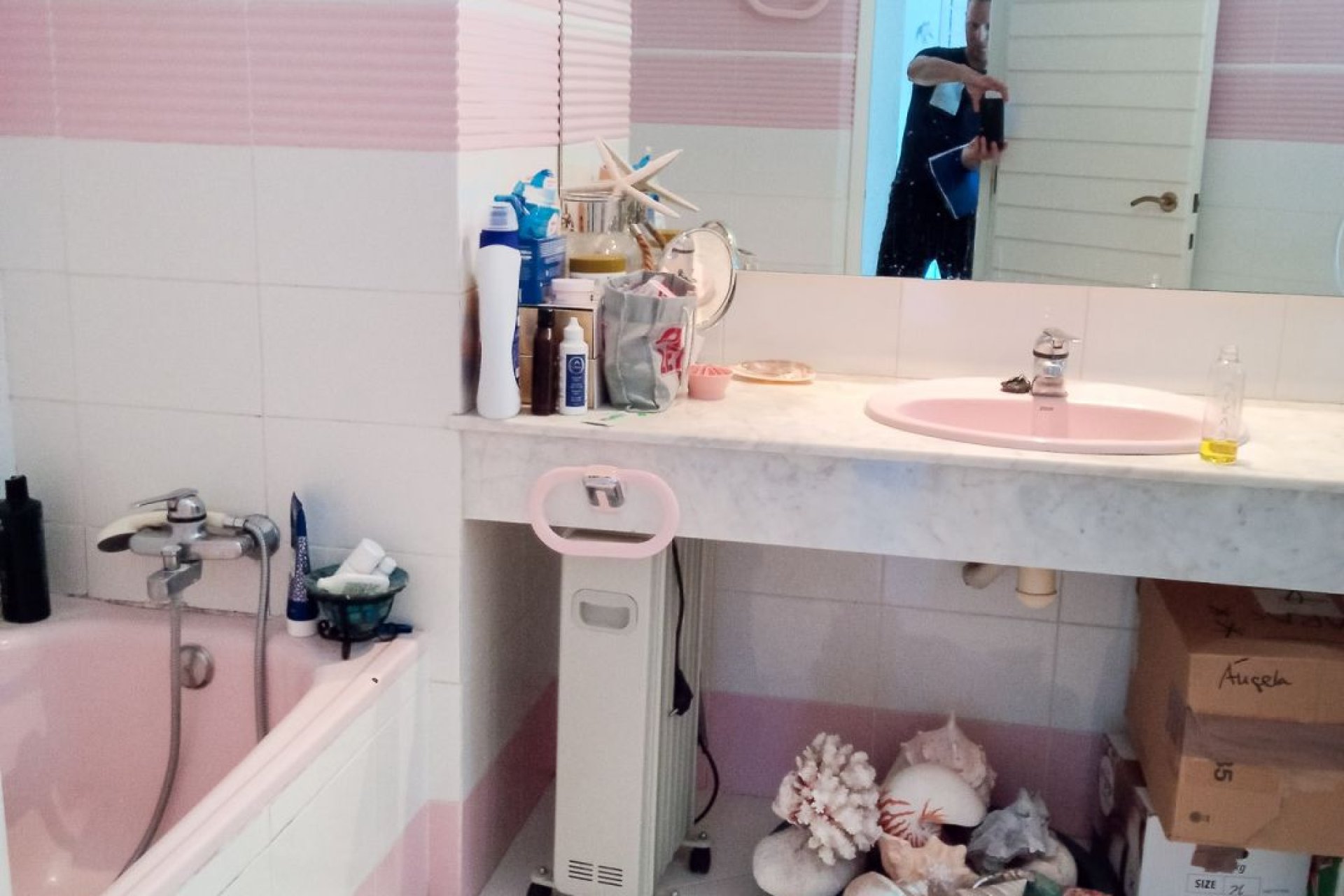 Resale - Villa -
Benidorm