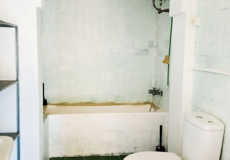 Resale - Villa -
Benidorm