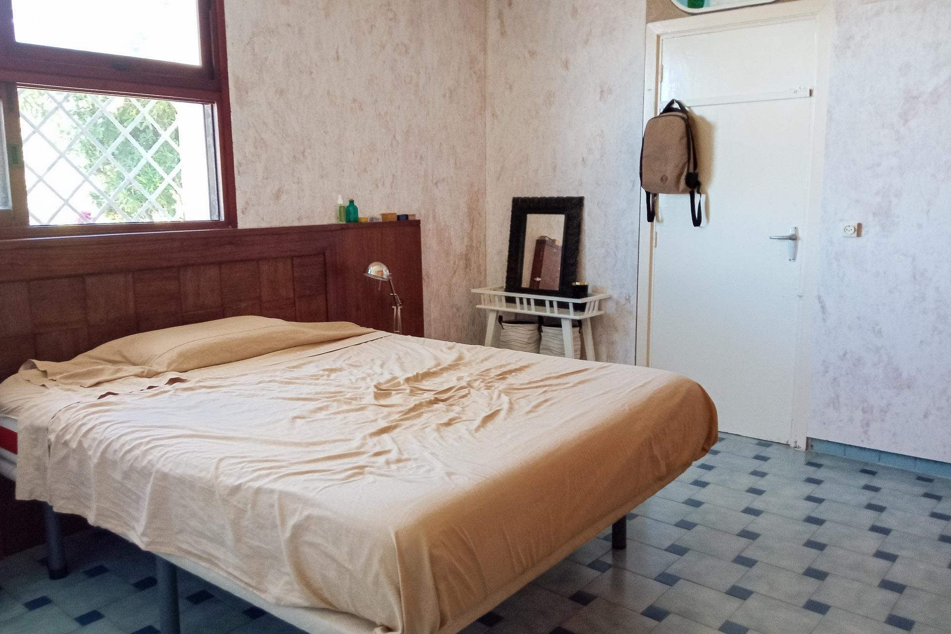 Resale - Villa -
Benidorm