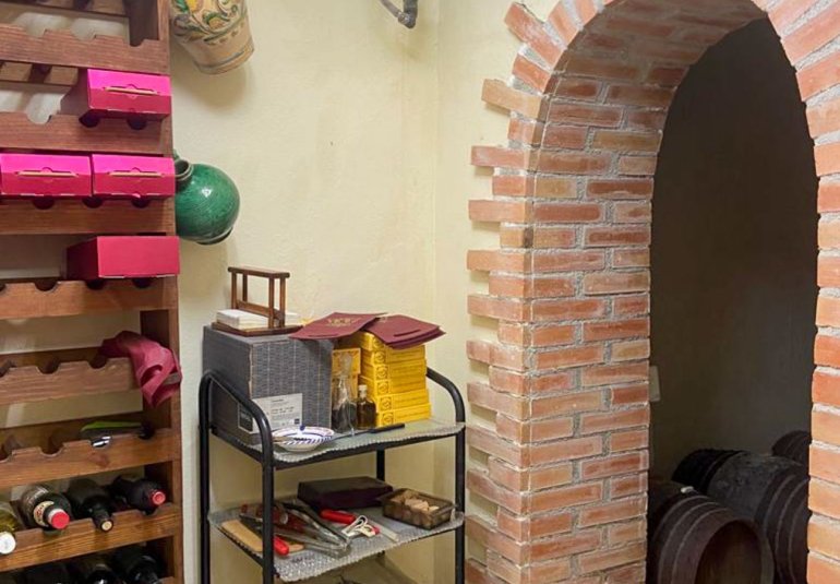 Resale - Villa -
Benidorm