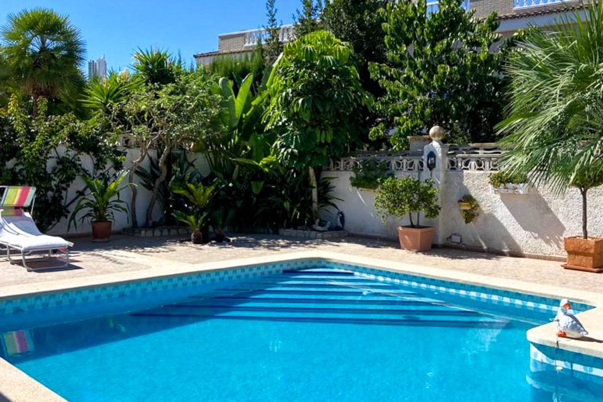 Resale - Villa -
Benidorm