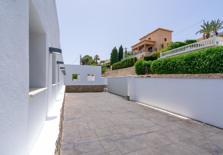Resale - Villa -
Benissa - Cala Abogat