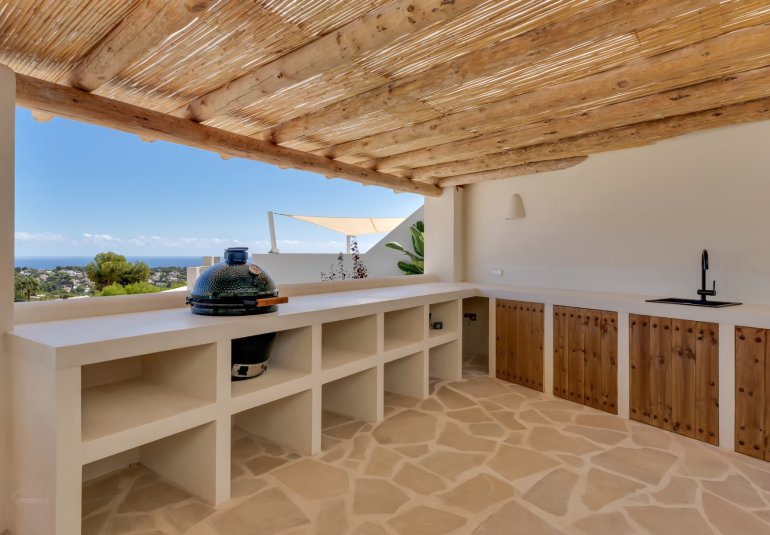 Resale - Villa -
Benissa - Montemar