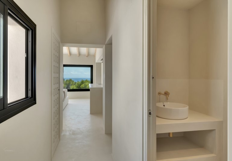 Resale - Villa -
Benissa - Montemar