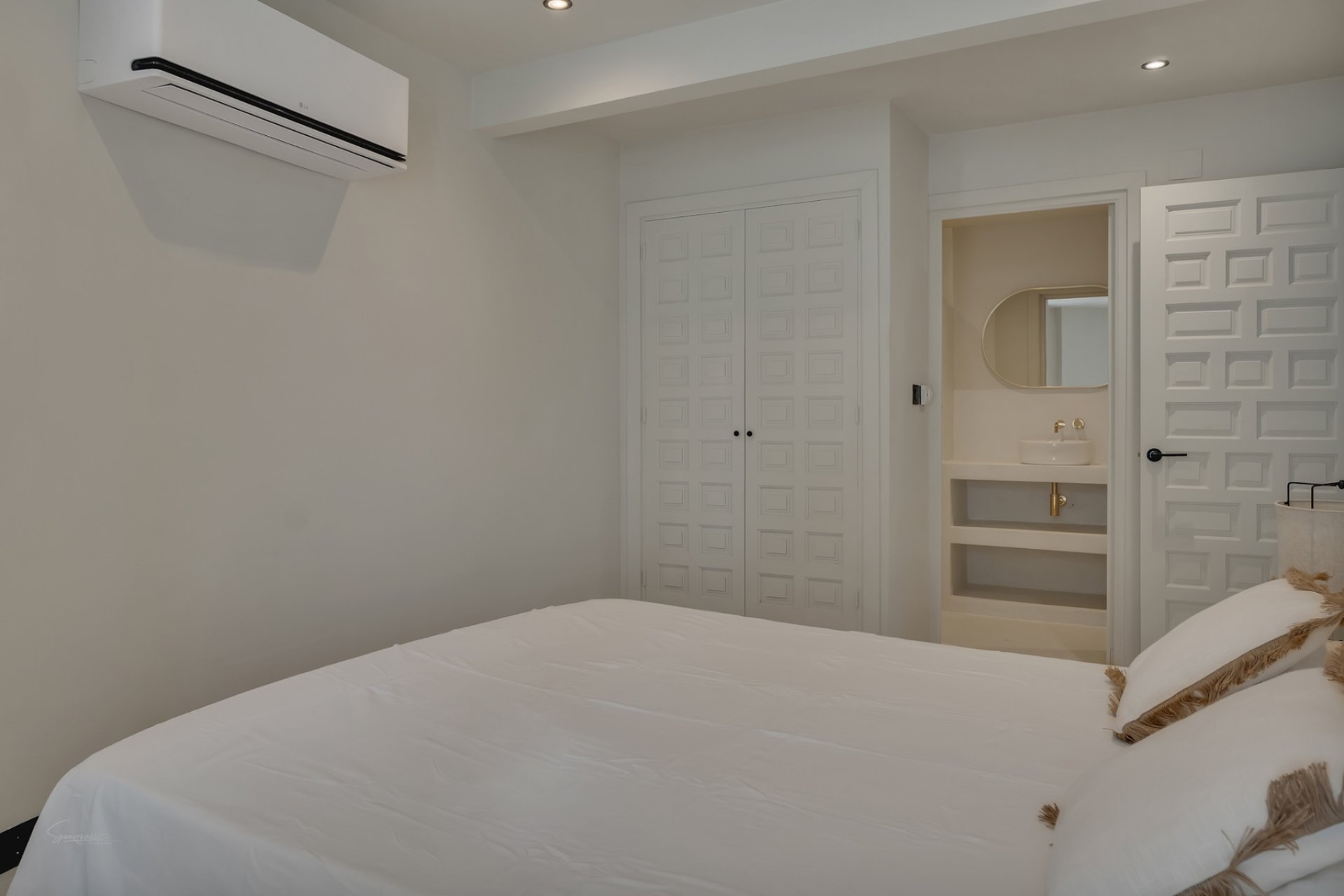 Resale - Villa -
Benissa - Montemar