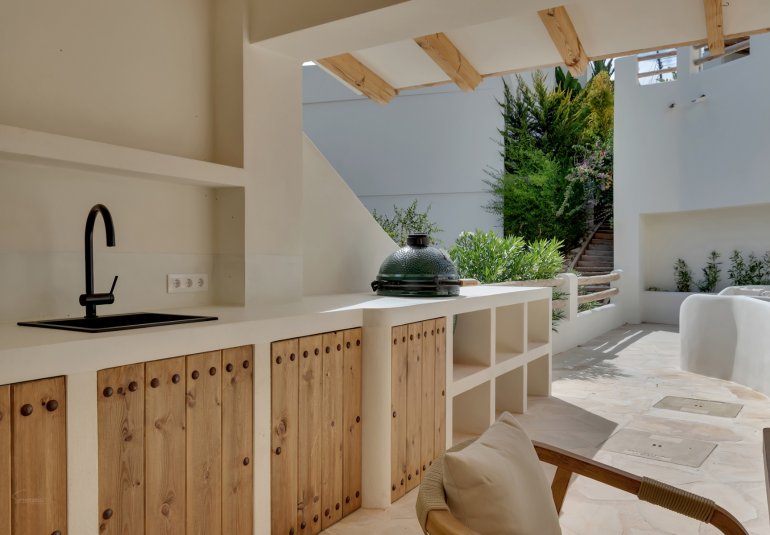 Resale - Villa -
Benissa - Montemar