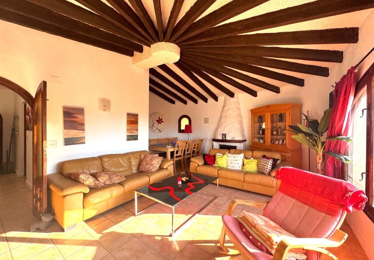 Resale - Villa -
Benissa - Montemar