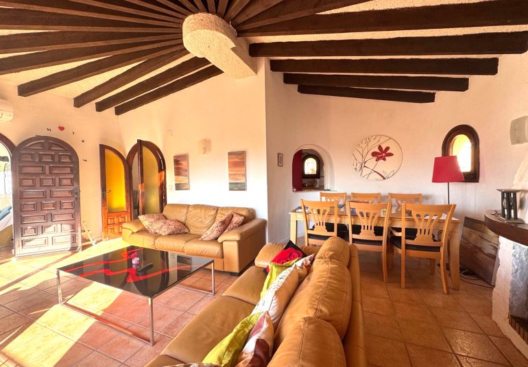 Resale - Villa -
Benissa - Montemar