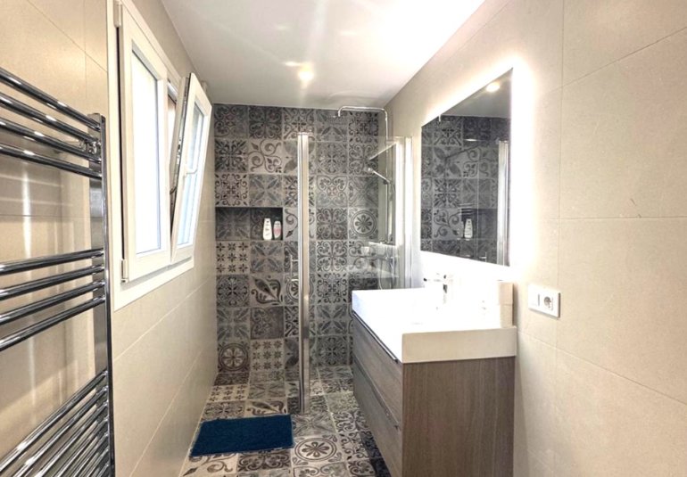 Resale - Villa -
Benissa - Montemar