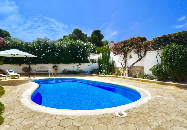 Resale - Villa -
Benissa - Punta Estrella