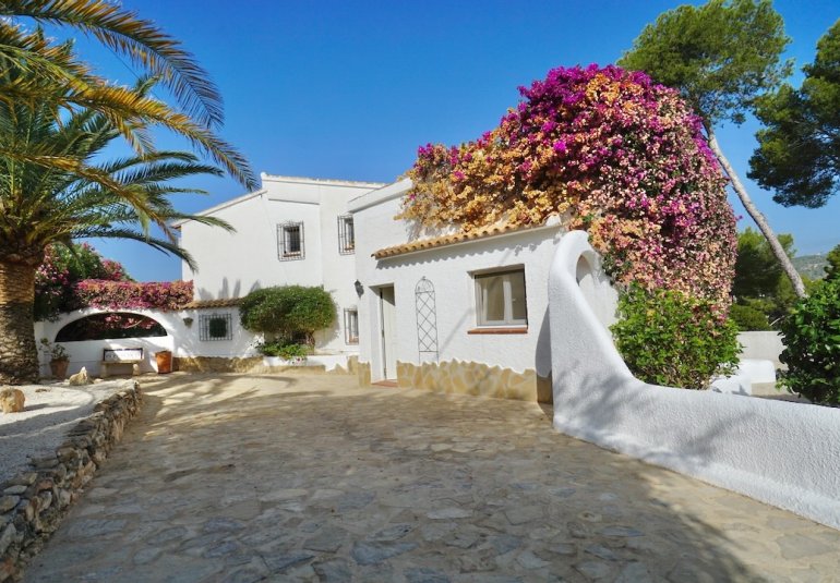 Resale - Villa -
Benissa - Punta Estrella