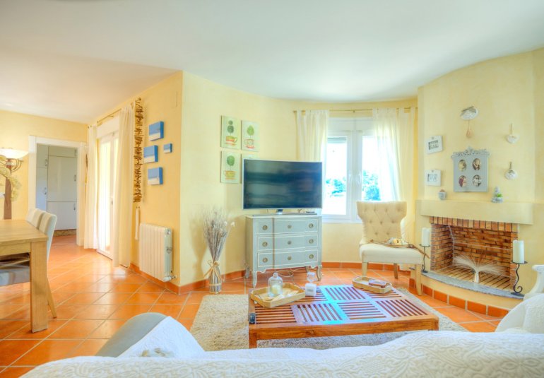 Resale - Villa -
Benissa