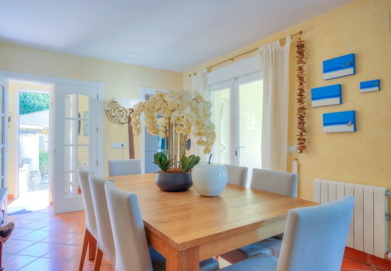 Resale - Villa -
Benissa
