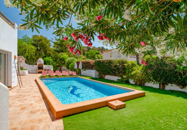 Resale - Villa -
Benissa