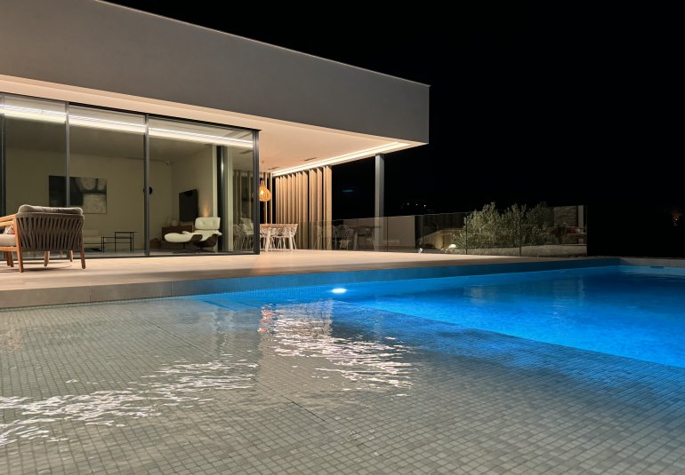 Resale - Villa -
Benitachell