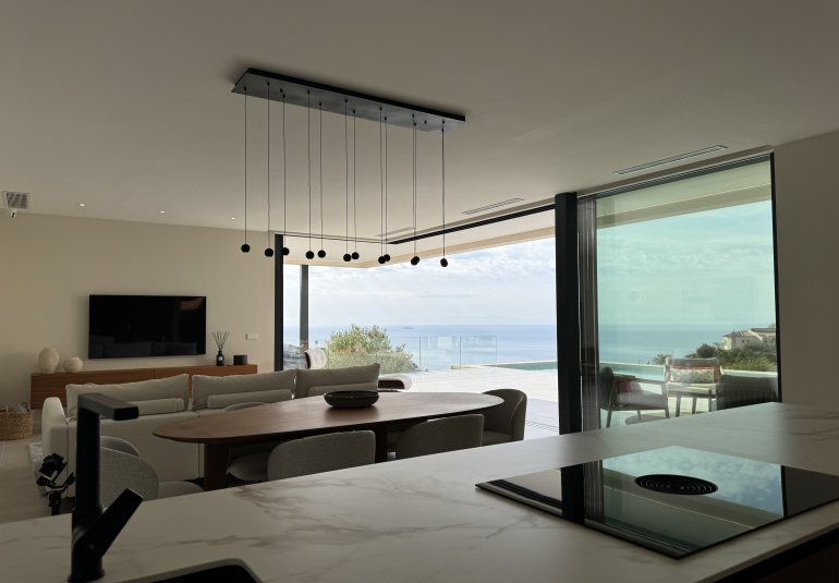 Resale - Villa -
Benitachell