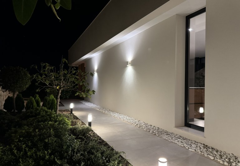 Resale - Villa -
Benitachell