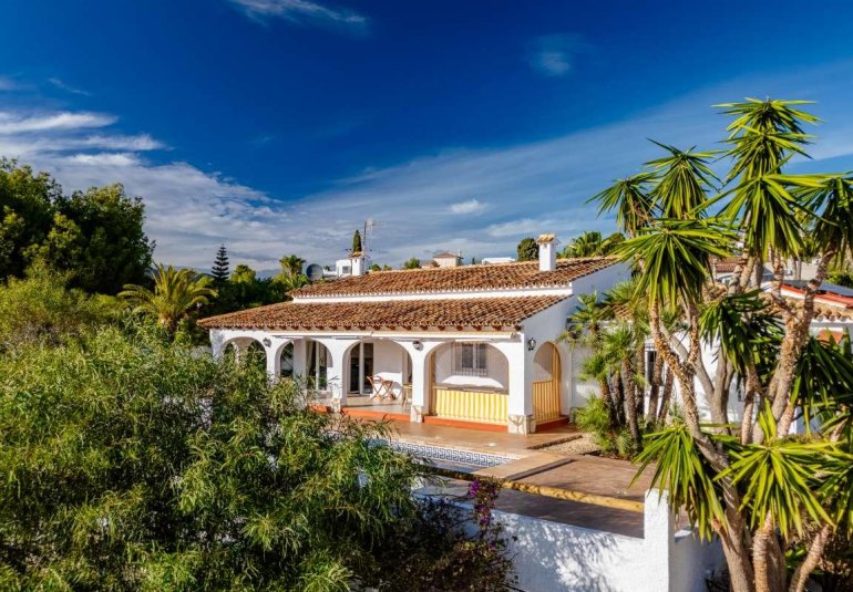 Resale - Villa -
Calpe - Cometa III