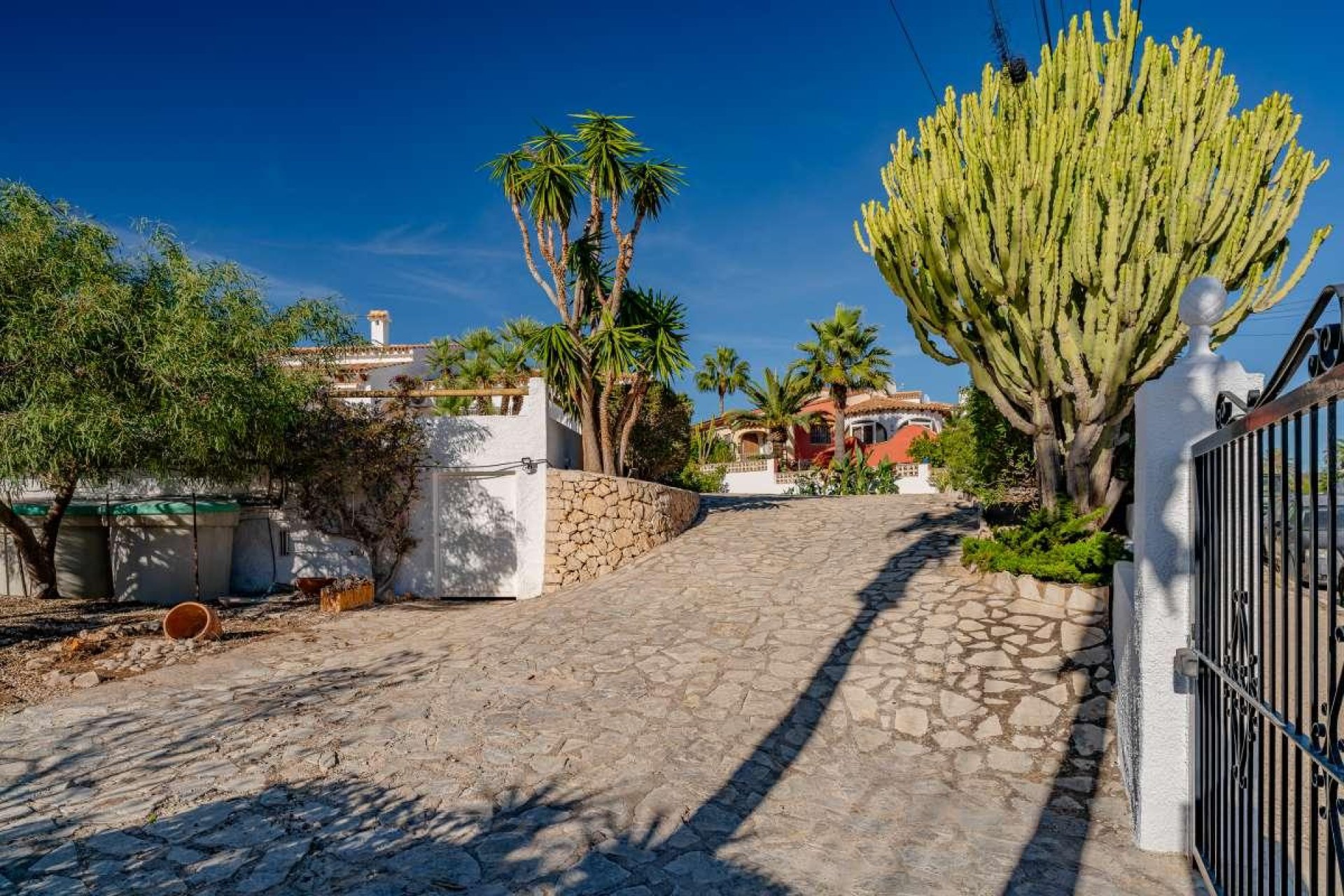 Resale - Villa -
Calpe - Cometa III