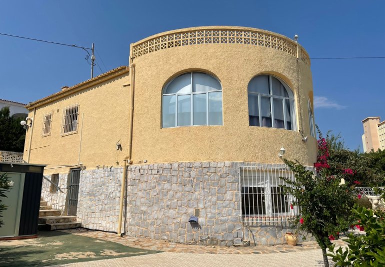Resale - Villa -
Calpe - Manzanera