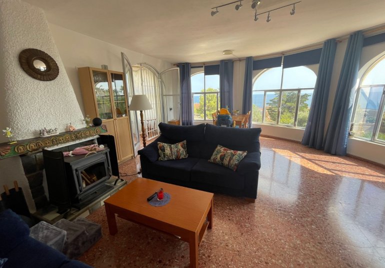 Resale - Villa -
Calpe - Manzanera