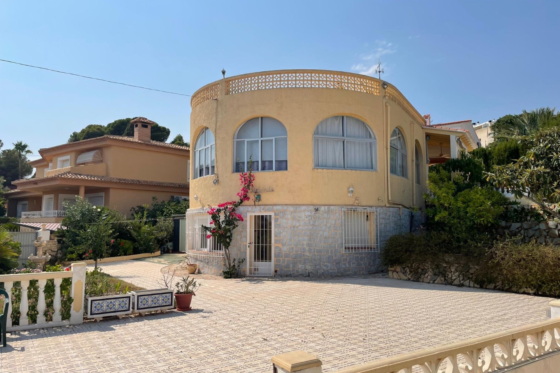 Resale - Villa -
Calpe - Manzanera