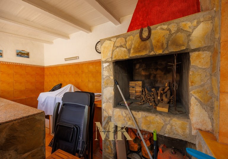 Resale - Villa -
Denia - Montgó