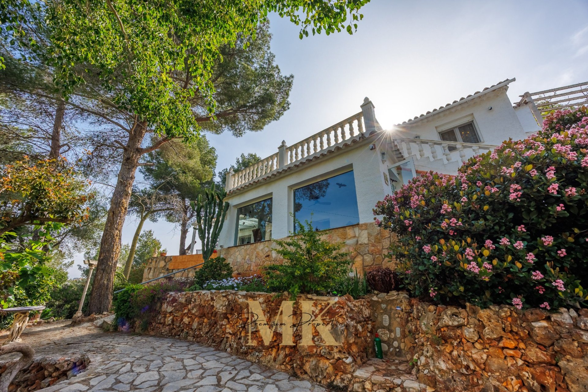 Resale - Villa -
Denia - Montgó