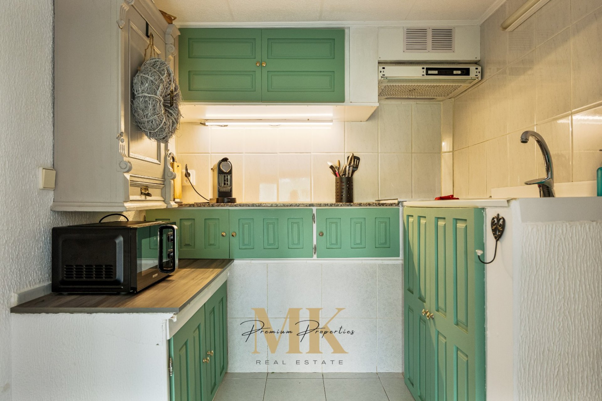 Resale - Villa -
Denia - Montgó