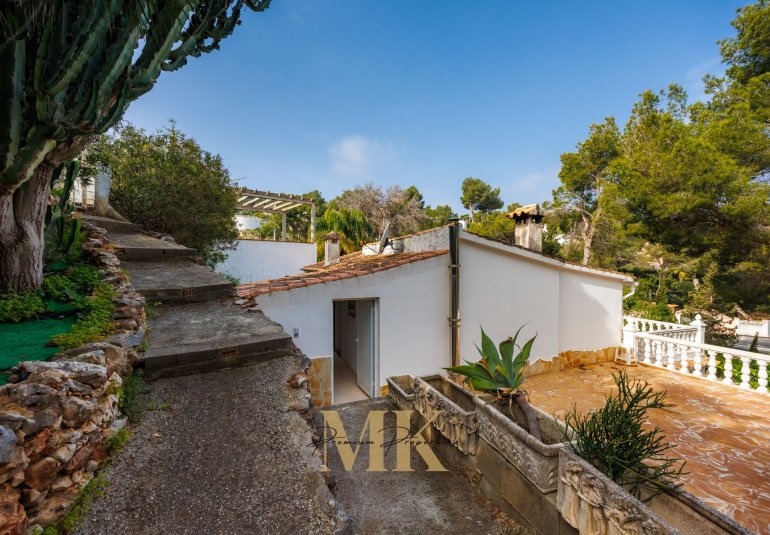 Resale - Villa -
Denia - Montgó