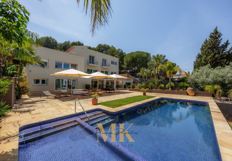 Resale - Villa -
Denia - Tossal Gros