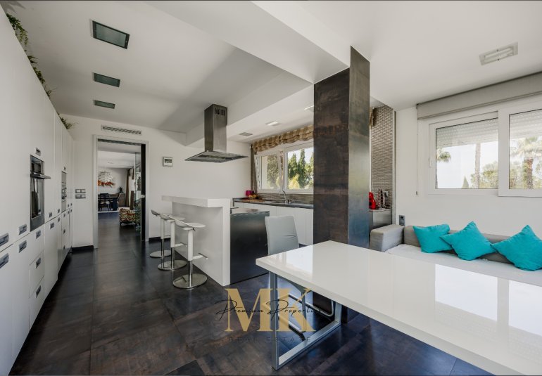 Resale - Villa -
Denia - Tossal Gros