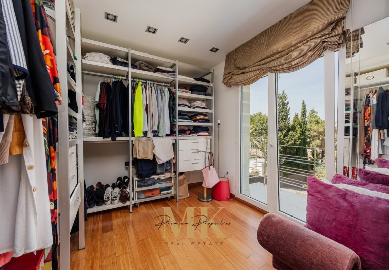 Resale - Villa -
Denia - Tossal Gros