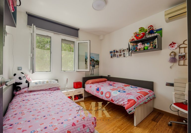 Resale - Villa -
Denia - Tossal Gros