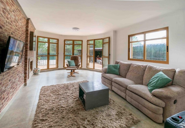 Resale - Villa -
Finestrat