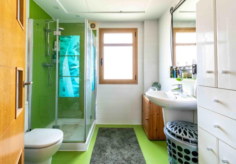 Resale - Villa -
Finestrat