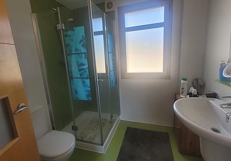 Resale - Villa -
Finestrat