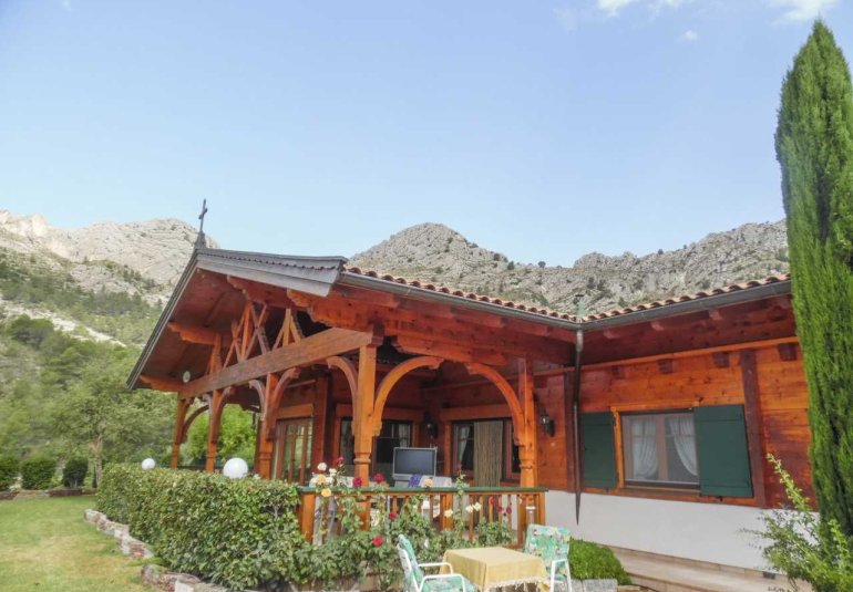 Resale - Villa -
Finestrat