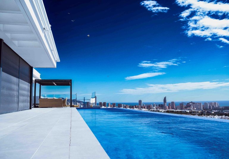 Resale - Villa -
Finestrat